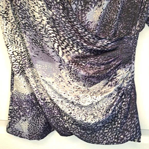 Tango Mango Wrap Style V Neck Patterned Blouse Size Large - Picture 4 of 6